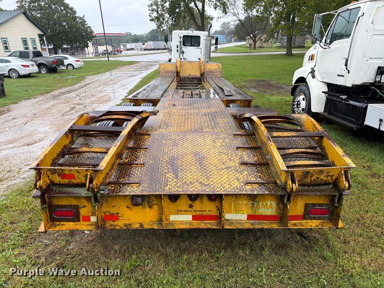 image for item DT3011 1978 Alabama Trailer Co. MTS 30 AW lowboy equipment trailer