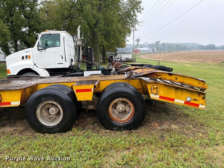 image for item DT3011 1978 Alabama Trailer Co. MTS 30 AW lowboy equipment trailer