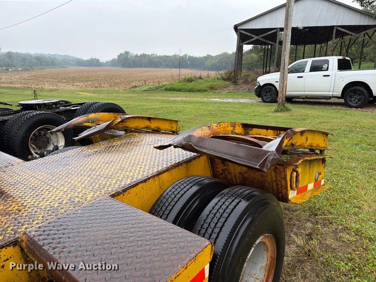 image for item DT3011 1978 Alabama Trailer Co. MTS 30 AW lowboy equipment trailer