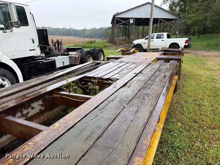 image for item DT3011 1978 Alabama Trailer Co. MTS 30 AW lowboy equipment trailer
