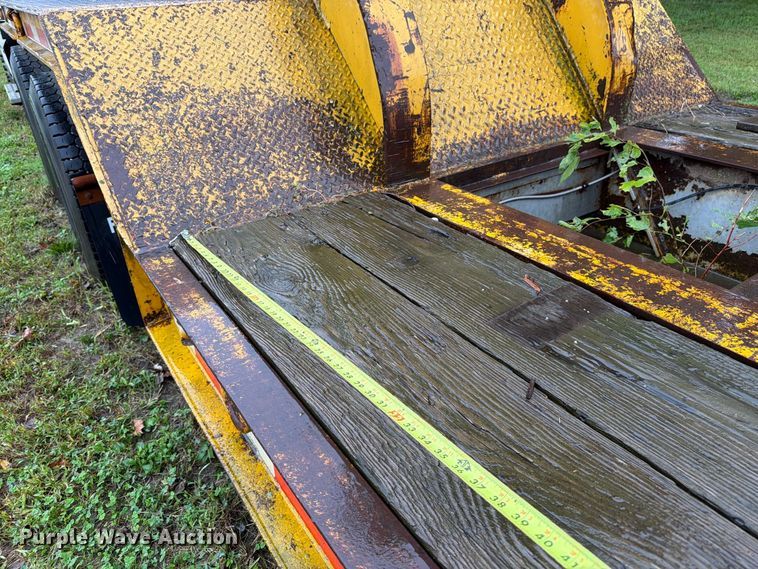 image for item DT3011 1978 Alabama Trailer Co. MTS 30 AW lowboy equipment trailer