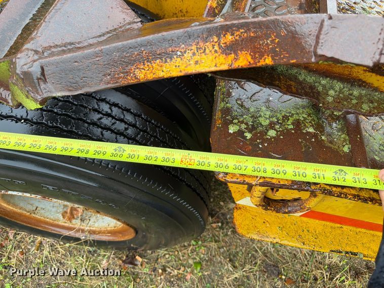 image for item DT3011 1978 Alabama Trailer Co. MTS 30 AW lowboy equipment trailer