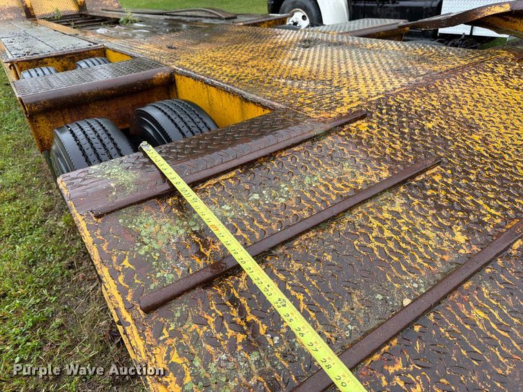 image for item DT3011 1978 Alabama Trailer Co. MTS 30 AW lowboy equipment trailer