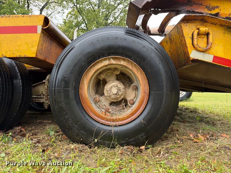 image for item DT3011 1978 Alabama Trailer Co. MTS 30 AW lowboy equipment trailer