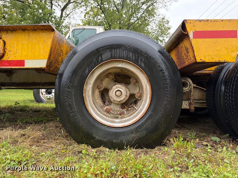 image for item DT3011 1978 Alabama Trailer Co. MTS 30 AW lowboy equipment trailer
