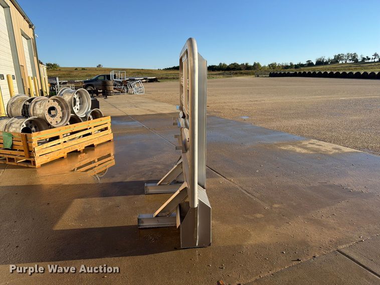 image for item DT3032 Truck parts