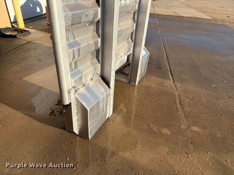 image for item DT3032 Truck parts
