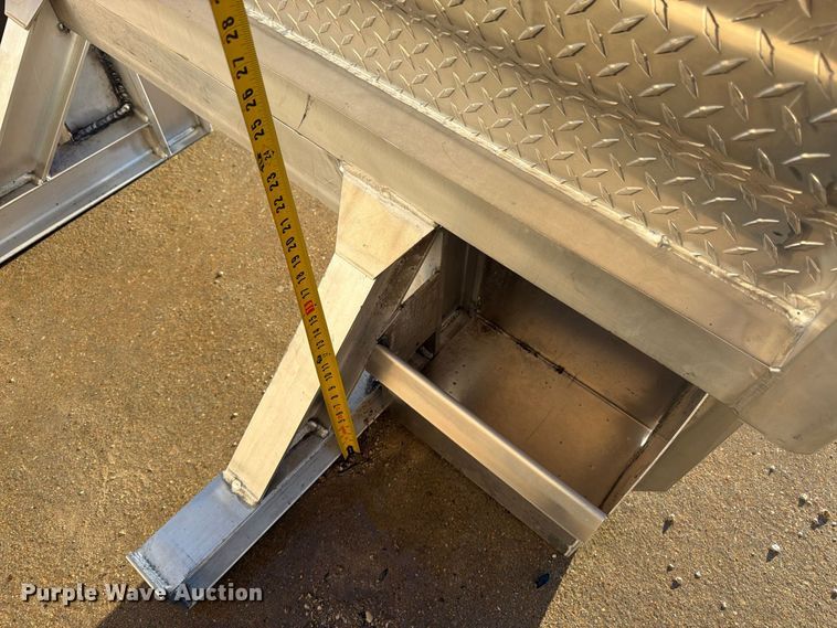 image for item DT3032 Truck parts