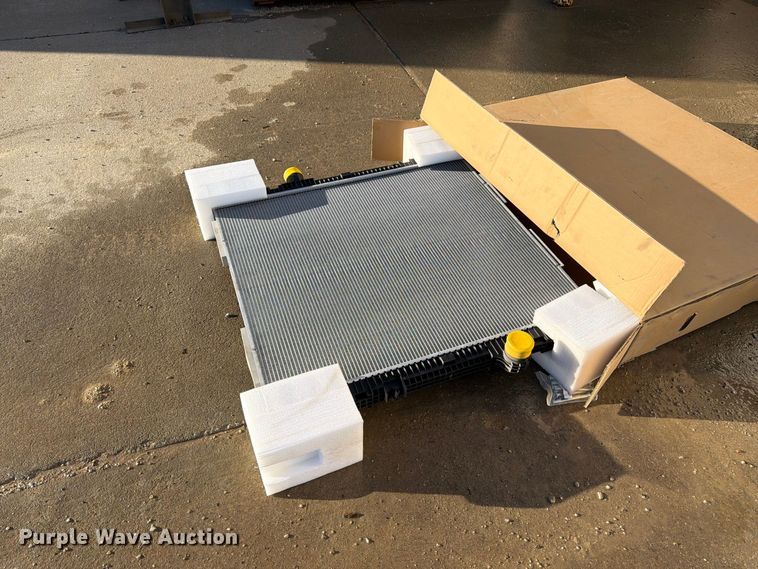 image for item DT3032 Truck parts