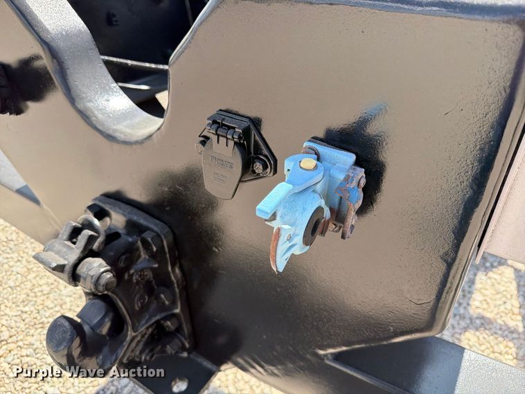image for item DU3126 2012 Kenworth W900 truck cab and chassis