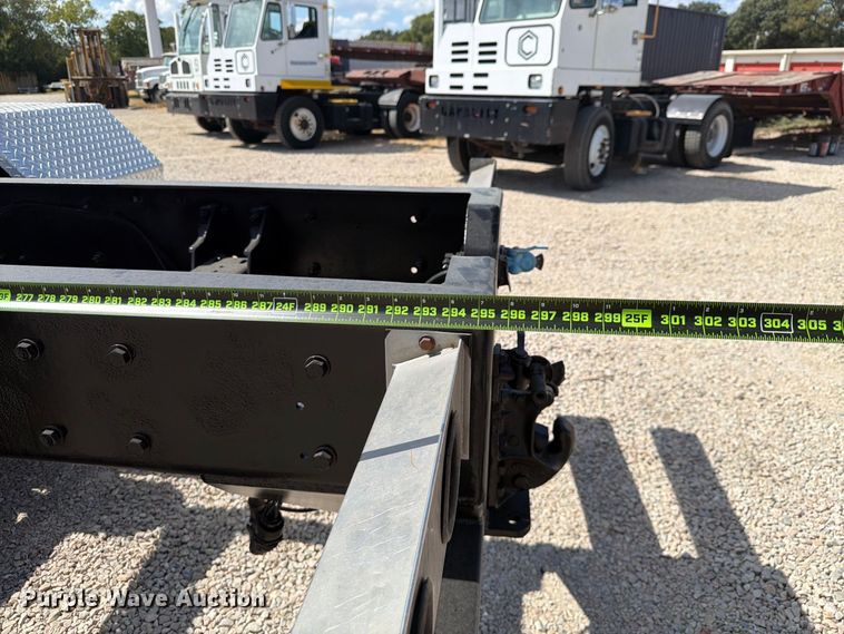 image for item DU3126 2012 Kenworth W900 truck cab and chassis