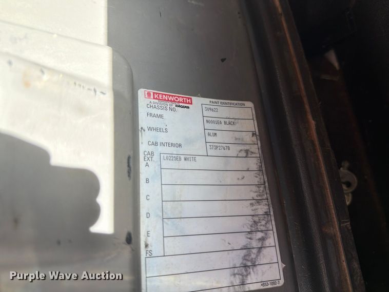 image for item DU3126 2012 Kenworth W900 truck cab and chassis