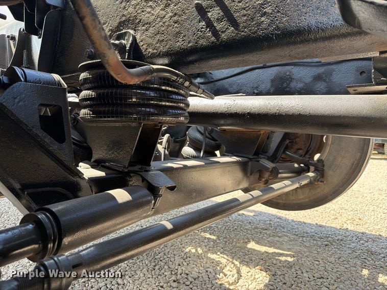image for item DU3126 2012 Kenworth W900 truck cab and chassis