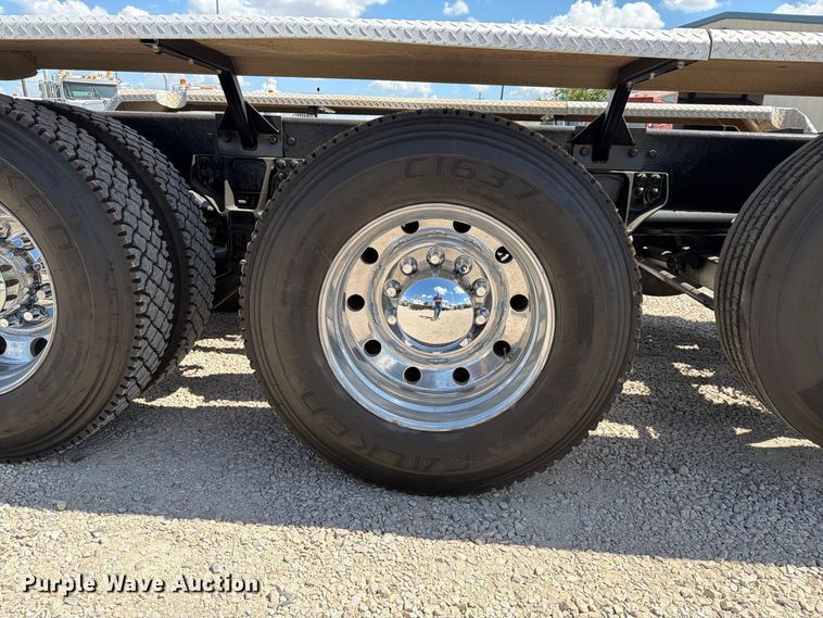 image for item DU3126 2012 Kenworth W900 truck cab and chassis
