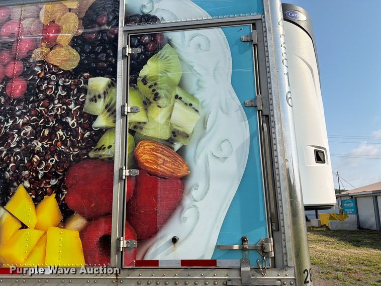 image for item DV8517 2017 CIMC refrigerated van trailer