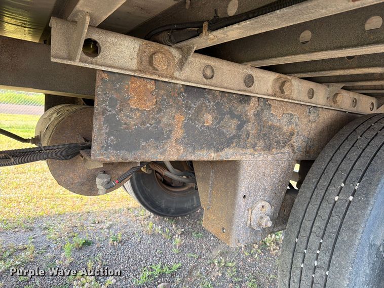 image for item DV8517 2017 CIMC refrigerated van trailer