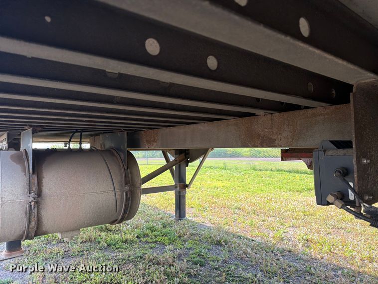 image for item DV8517 2017 CIMC refrigerated van trailer