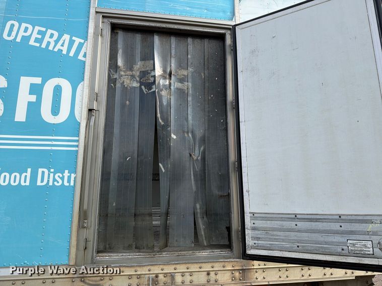 image for item DV8518 2017 CIMC refrigerated van trailer