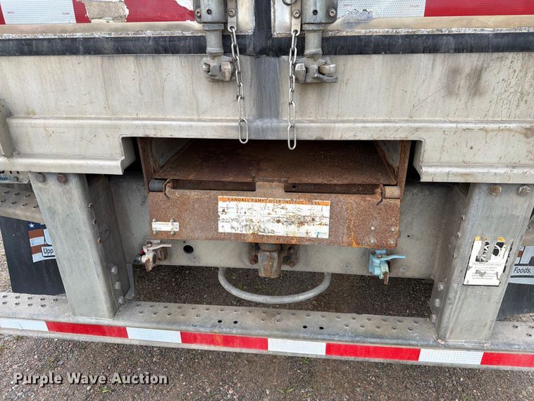 image for item DV8518 2017 CIMC refrigerated van trailer