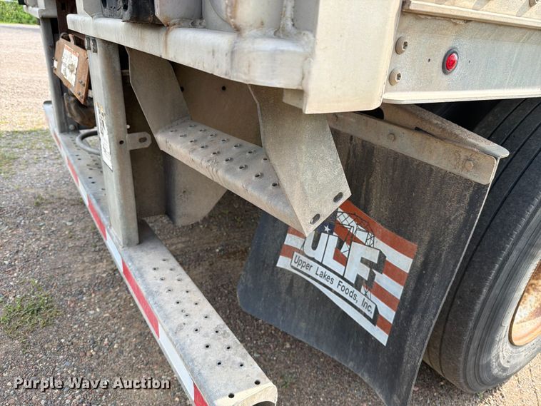 image for item DV8518 2017 CIMC refrigerated van trailer