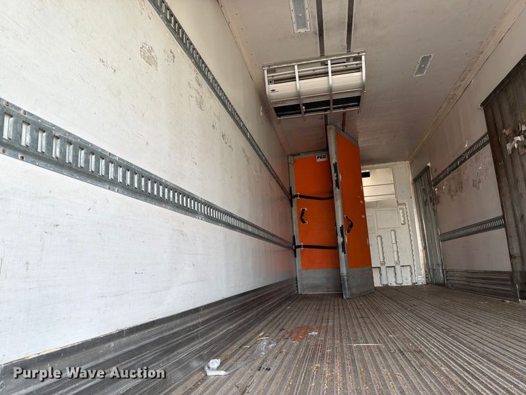 image for item DV8518 2017 CIMC refrigerated van trailer