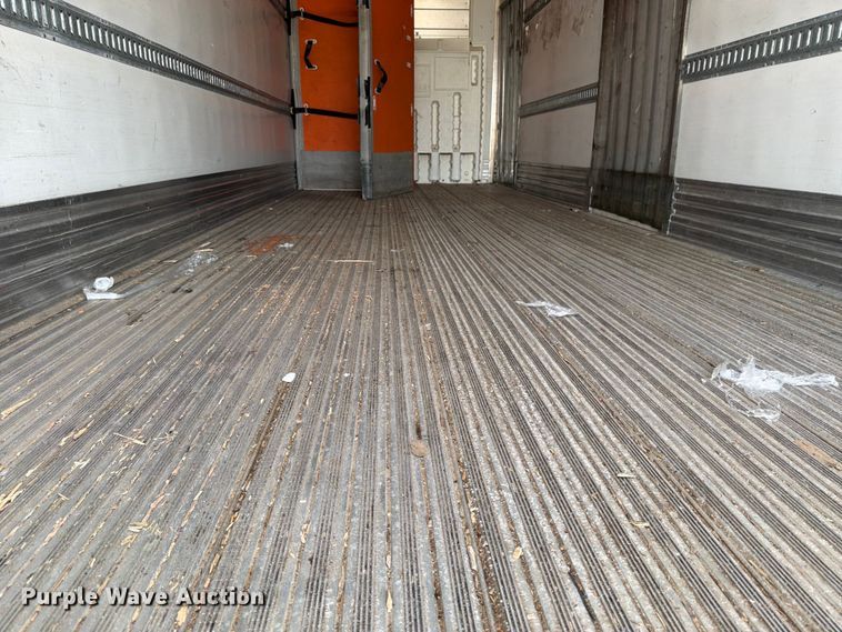 image for item DV8518 2017 CIMC refrigerated van trailer