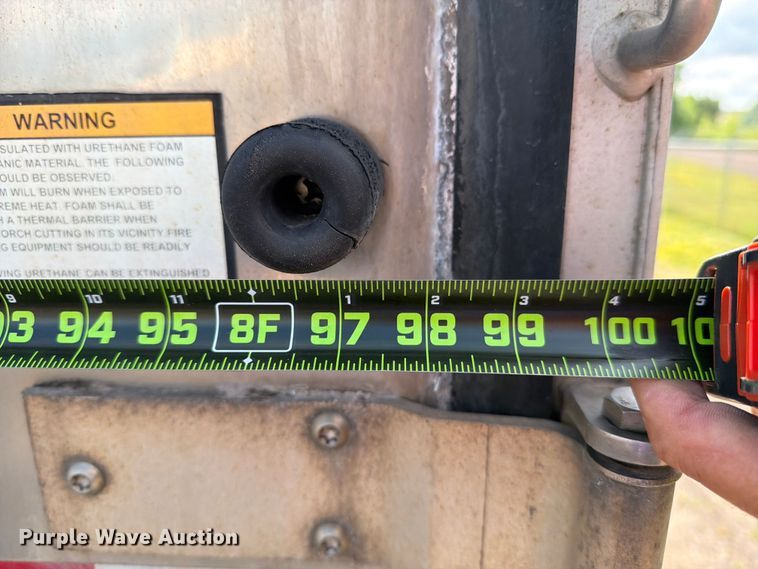 image for item DV8518 2017 CIMC refrigerated van trailer