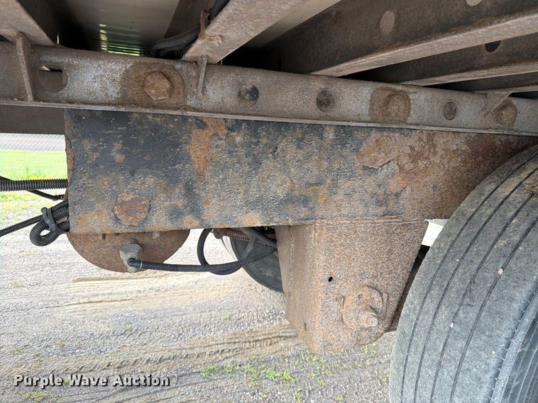 image for item DV8518 2017 CIMC refrigerated van trailer