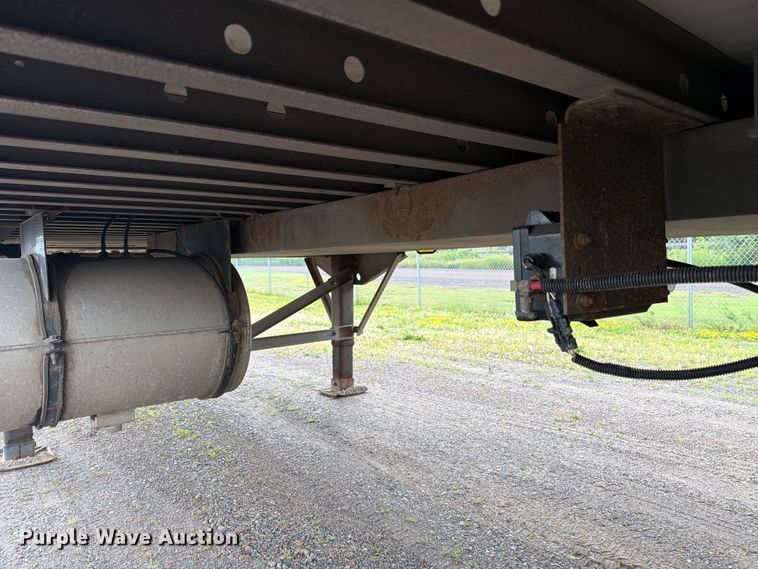 image for item DV8518 2017 CIMC refrigerated van trailer