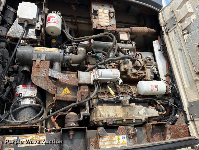 image for item DV8518 2017 CIMC refrigerated van trailer