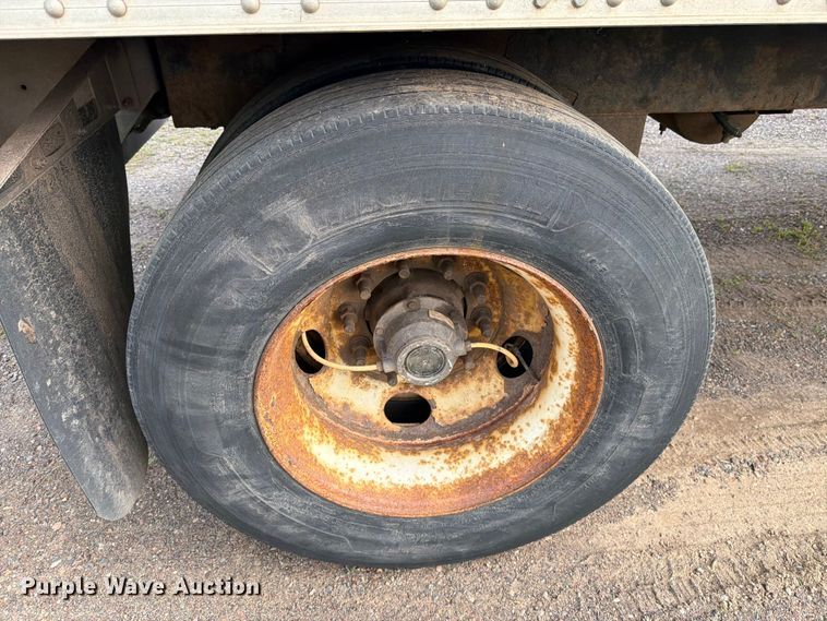 image for item DV8518 2017 CIMC refrigerated van trailer