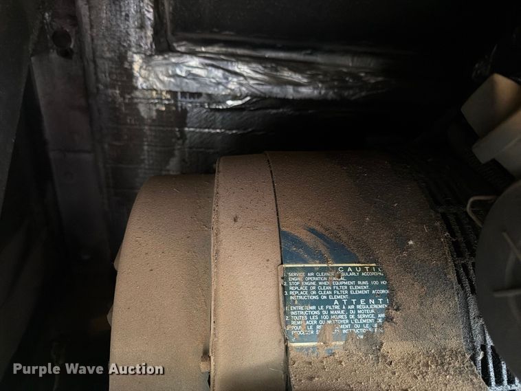 image for item DV8677 2017 Kenworth T680 semi truck