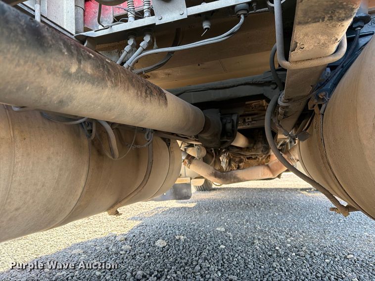 image for item DV8704 2003 Peterbilt 379 semi truck