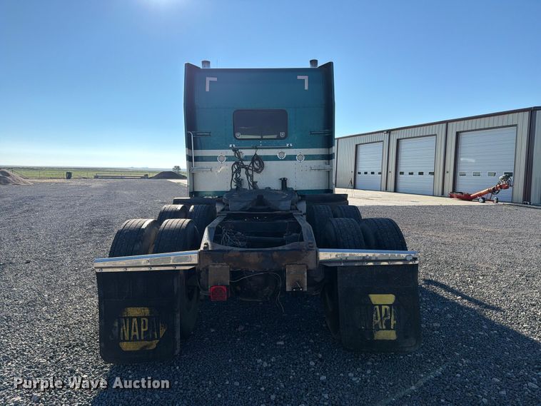 image for item DV8708 2000 Peterbilt 379 semi truck