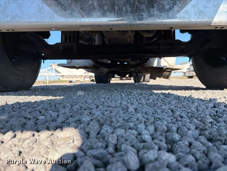 image for item DV8708 2000 Peterbilt 379 semi truck