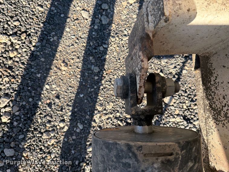 image for item DV8709 2012 Leach bottom dump trailer