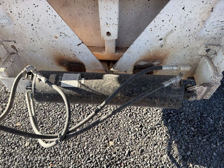 image for item DV8709 2012 Leach bottom dump trailer