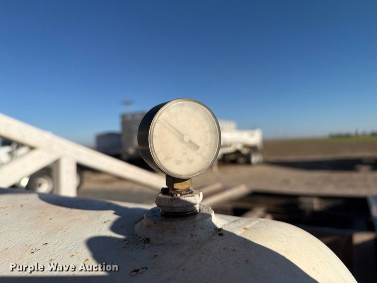 image for item DV8709 2012 Leach bottom dump trailer