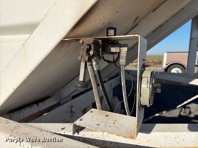 image for item DV8709 2012 Leach bottom dump trailer