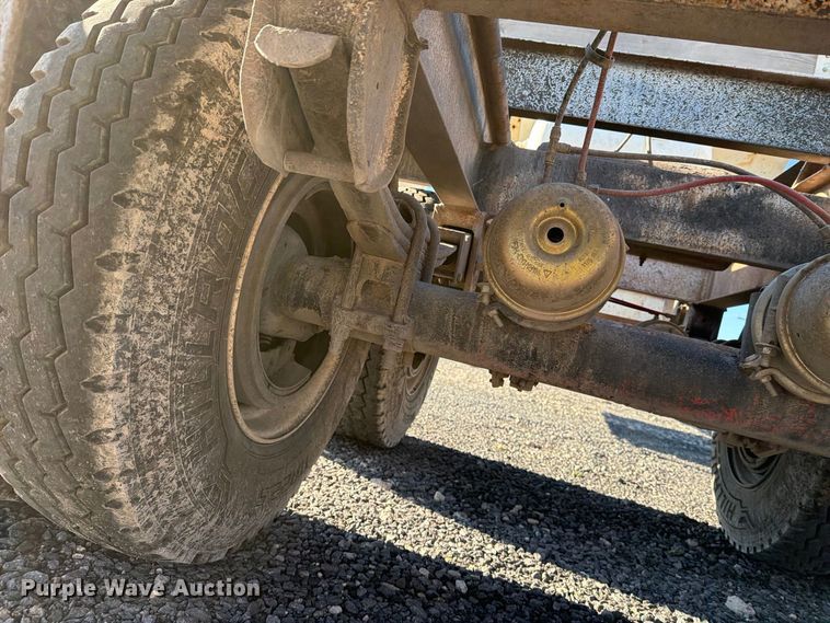 image for item DV8709 2012 Leach bottom dump trailer