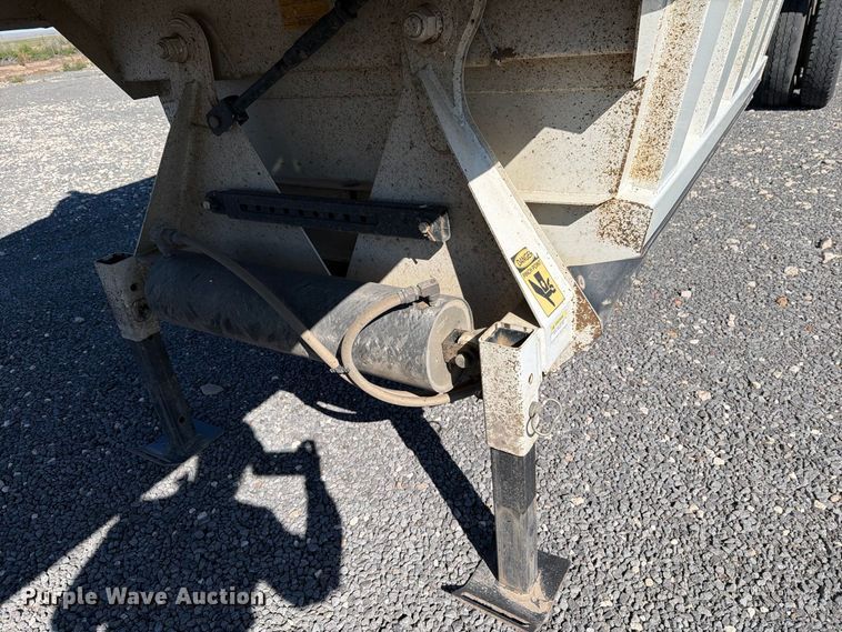 image for item DV8710 2023 Armor Lite Trailer bottom dump trailer
