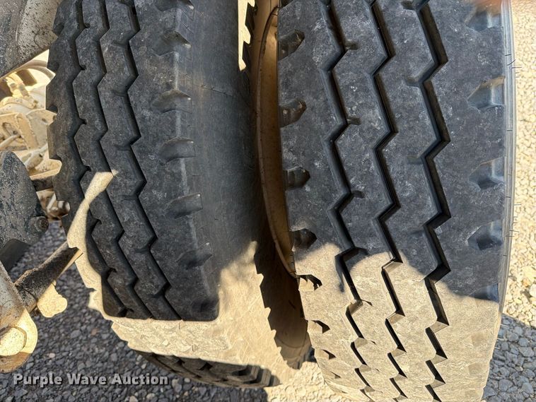image for item DV8710 2023 Armor Lite Trailer bottom dump trailer