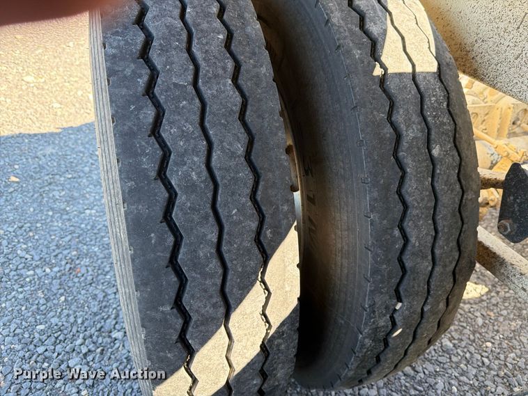 image for item DV8710 2023 Armor Lite Trailer bottom dump trailer