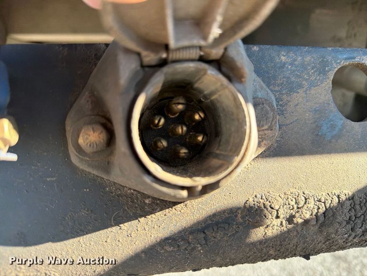 image for item DV8711 2000 Vantage end dump trailer