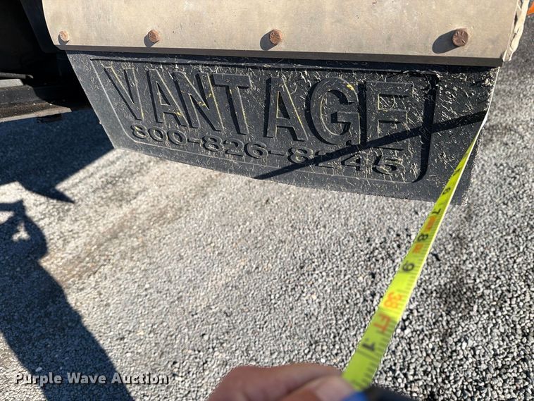 image for item DV8711 2000 Vantage end dump trailer