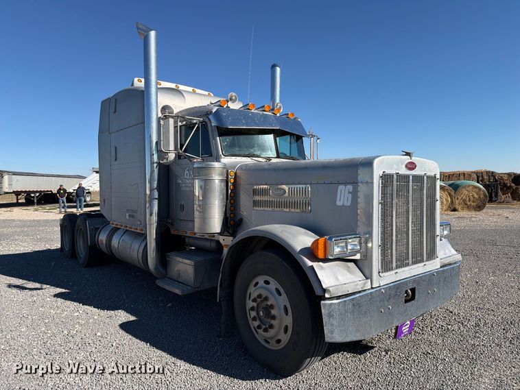 image for item DV8712 1996 Peterbilt 379 semi truck