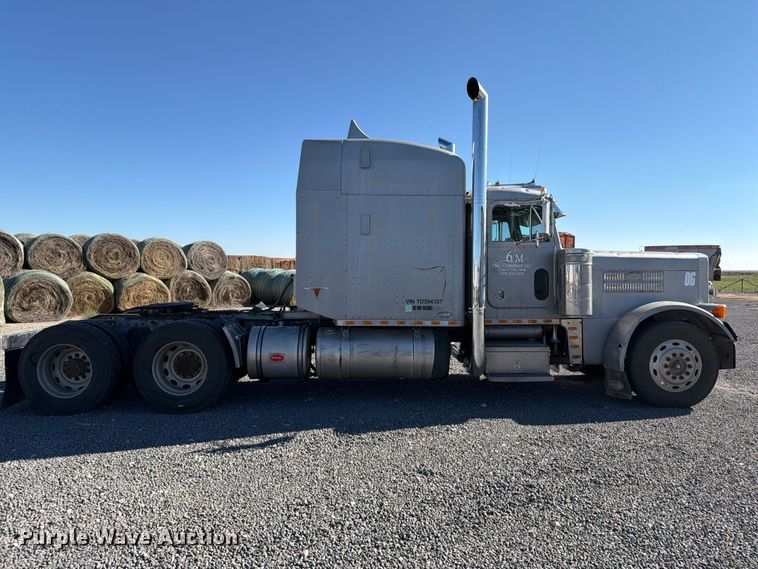 image for item DV8712 1996 Peterbilt 379 semi truck
