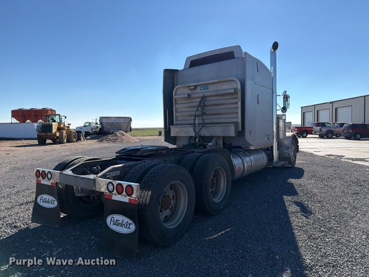 image for item DV8712 1996 Peterbilt 379 semi truck