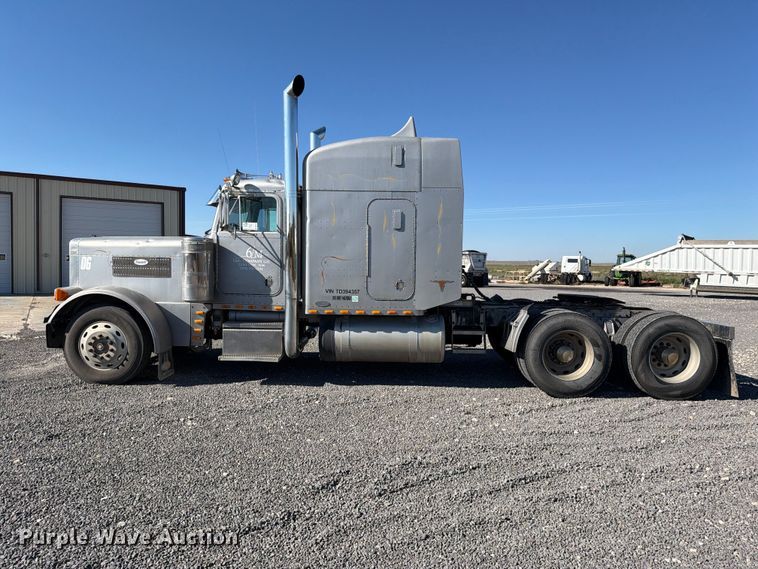 image for item DV8712 1996 Peterbilt 379 semi truck