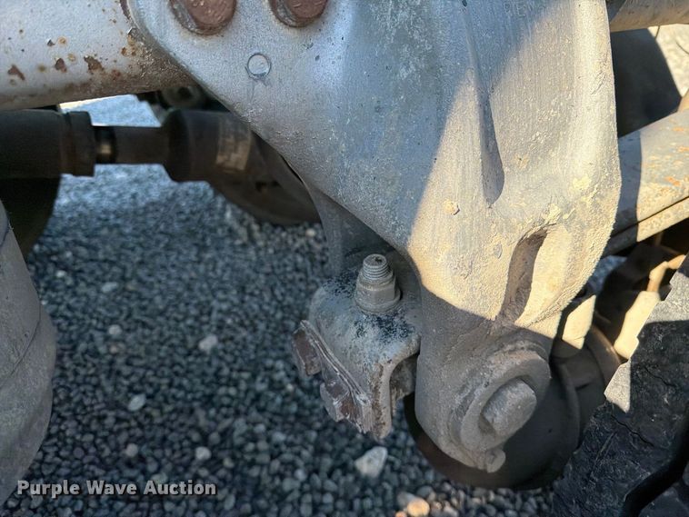 image for item DV8712 1996 Peterbilt 379 semi truck